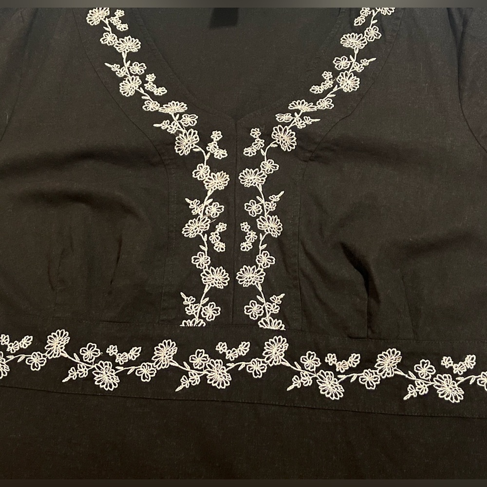 Sag Harbor 2X Black Embellished Floral Tunic Blouse Old Money Boho Chic Formal - Picture 5 of 8